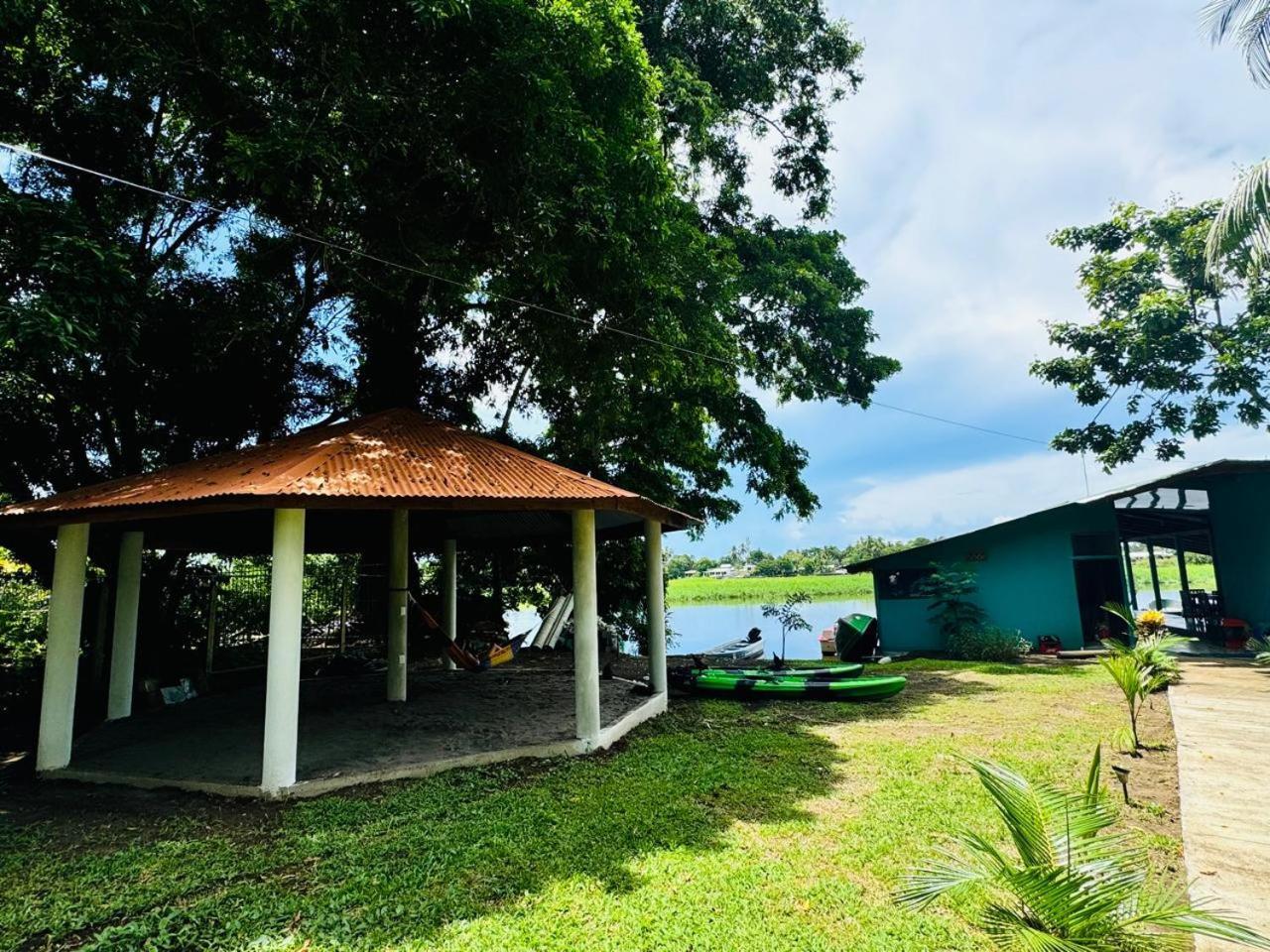 The Secret Eco Lodge Tortuguero Ngoại thất bức ảnh